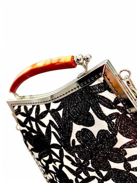 Lylou - Black Flower